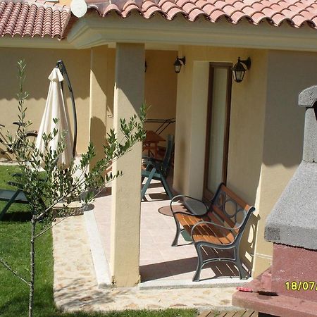 Casadelfaro Con Giardino A Pittulongu 600Metri Dalla Spiaggia Olbia Exterior foto