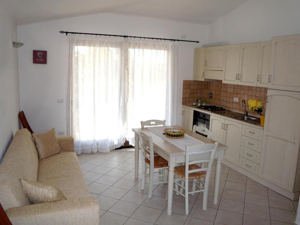 Casadelfaro Con Giardino A Pittulongu 600Metri Dalla Spiaggia Olbia Exterior foto