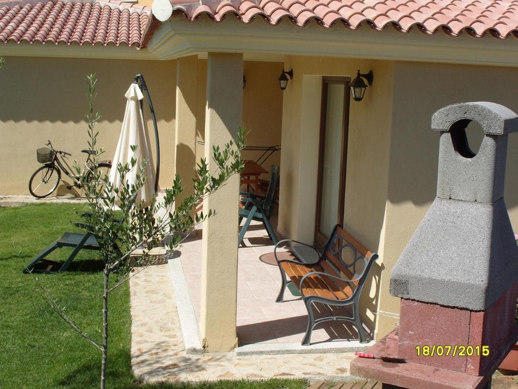 Casadelfaro Con Giardino A Pittulongu 600Metri Dalla Spiaggia Olbia Exterior foto